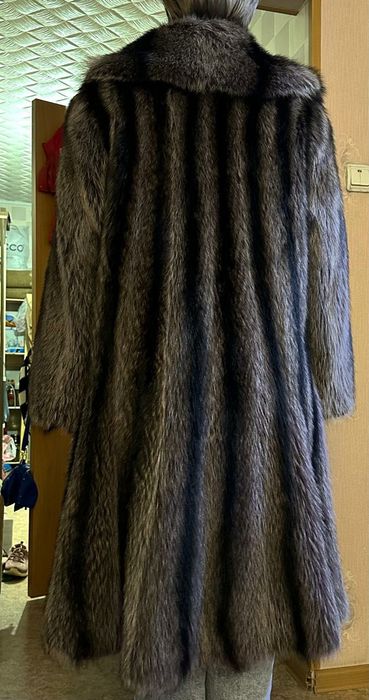 Продам шубу Енот