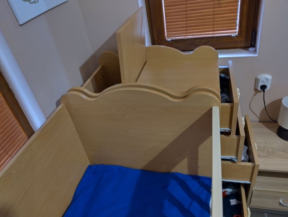 Продавам бебешка кошара