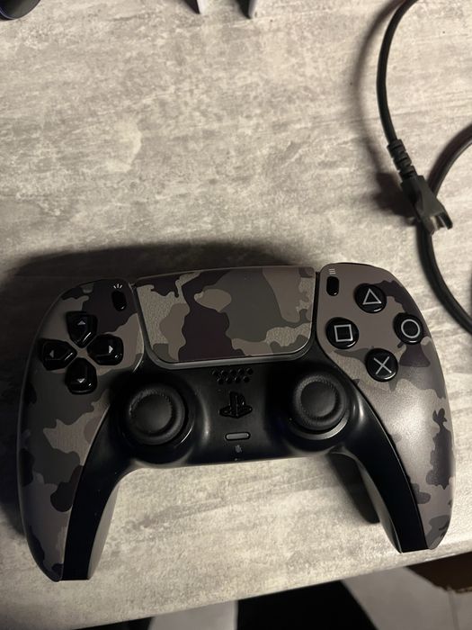 продам джойстик на ps5