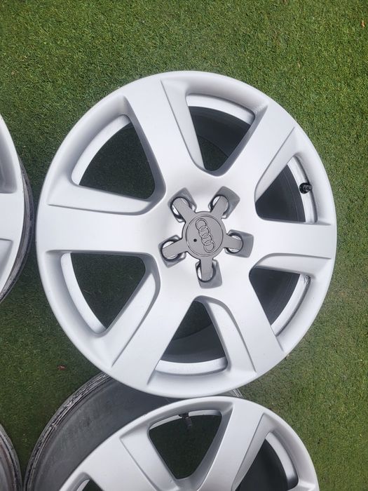 17 5x112 Audi Vw лети джанти 5х112