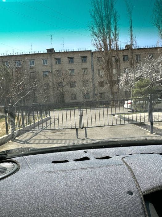 Срочно продаётся своя банковская квартира! 3/2/4 квартал Ц Чиланзар