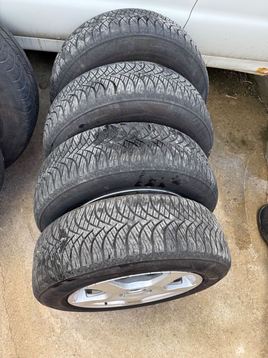 Vând roți 4*100 R14