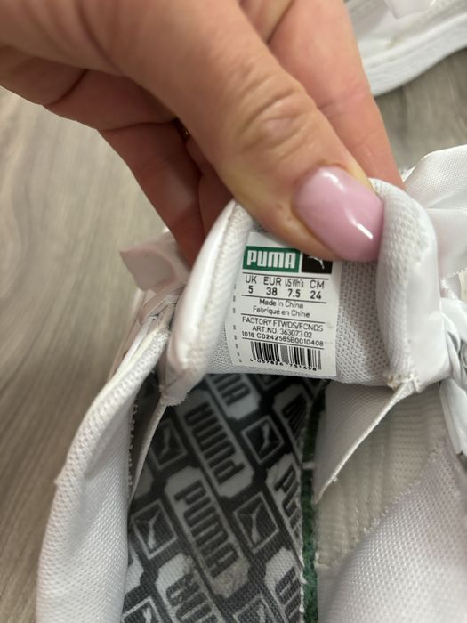 Adidasi Puma numarul 38