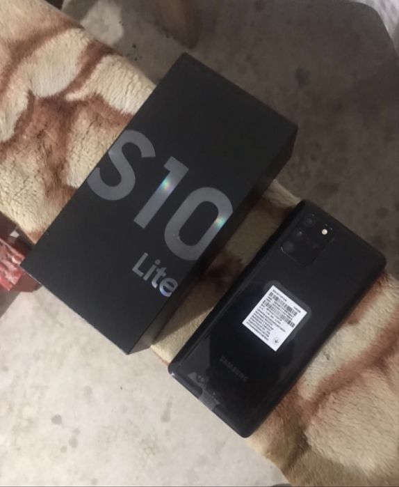 Samsung S10 Lite