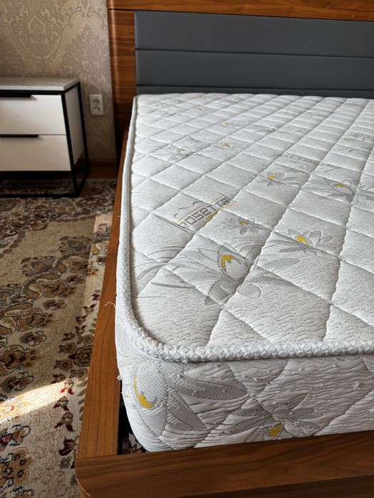 продам кровать высокого качества!