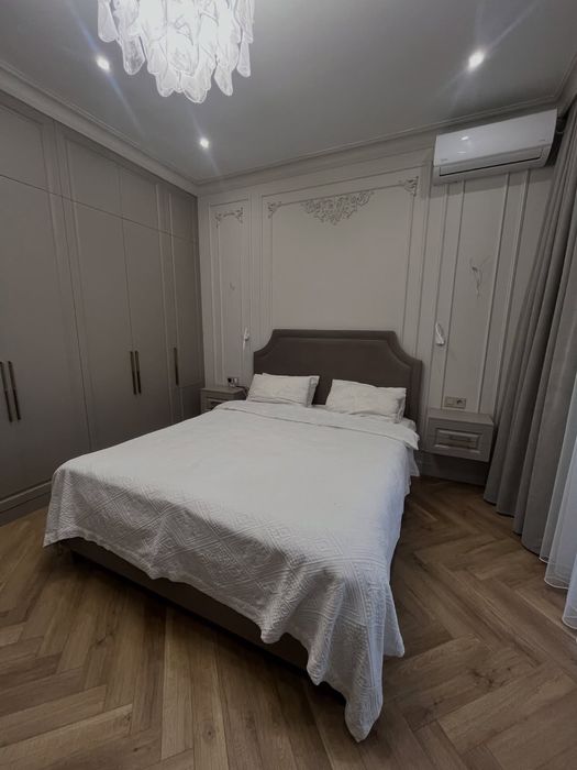 Двухспальная кровать Амели