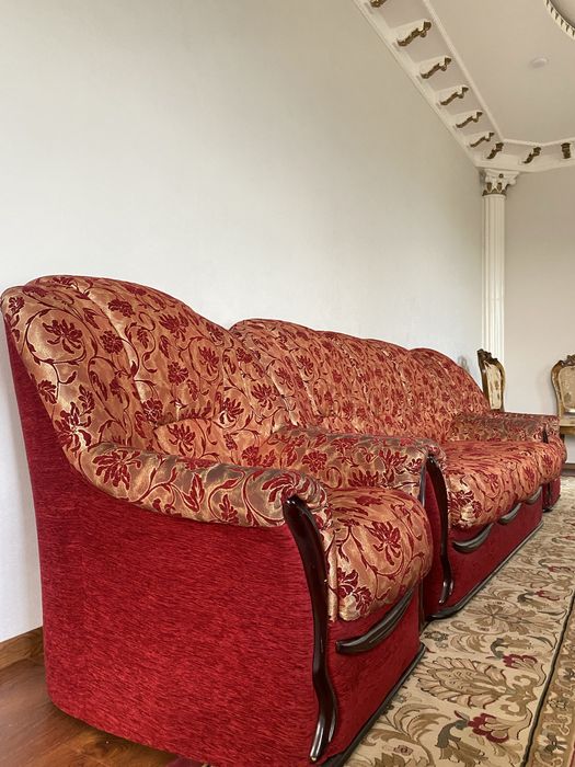 Диваны в хорошем стоянии