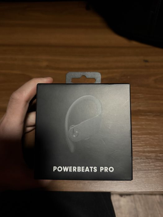 Продам наушники новые