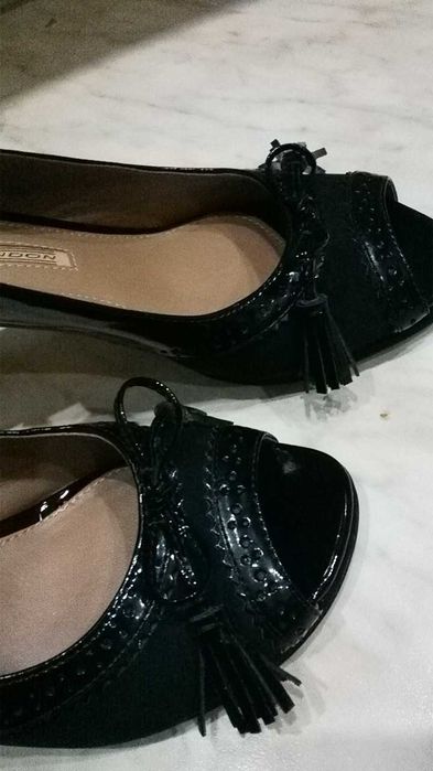 Елегантни дамски  обувки марка  "BUFALLO"