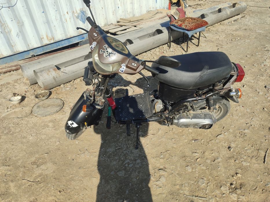 Продам скутер за 80000