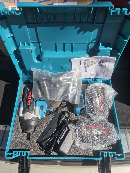 НОВ!ONEVAN акум. безчетков ударен гайковерт 1500Nm+2 Батерии и зарядно