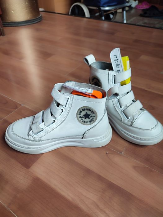 Кожаные осенне-весенние ботинки детские