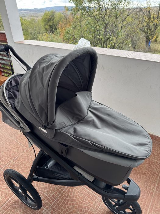 Carucior Thule Urban Glide 2 cu landou Thule Bassinet