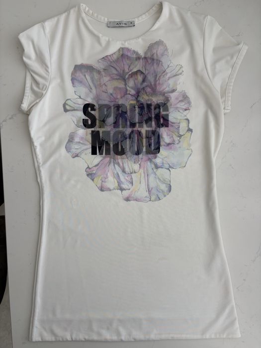 T-shirt с принт Avin