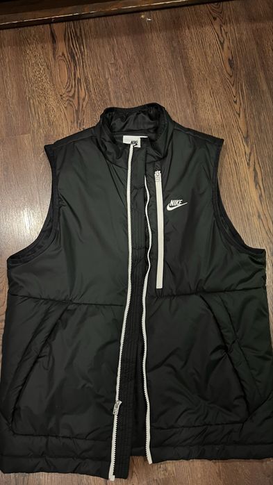 Nike Therma елек