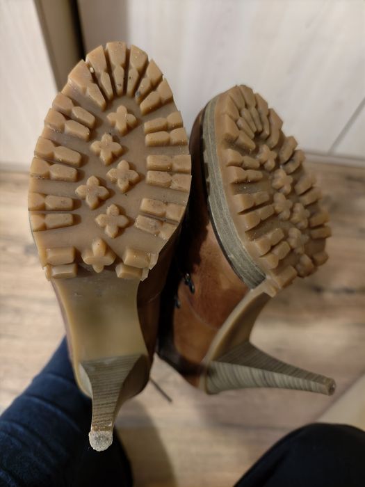 Дамски обувки естествена кожа