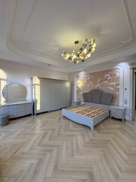Срочно продается дом 5 комнат + холл, ориентир: Катта Хасанбай, 450м²