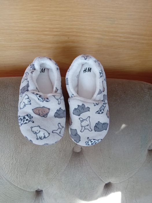 Детски ботуши-апрески,боти-естествен велур, маратонки-светещи,пантофи