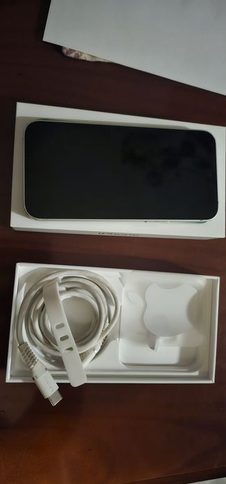 Vand telefon IPhone 12 mini