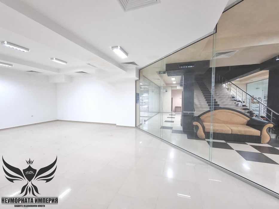 Под наем ново помещение 61кв. в гр.Асеновград топ център