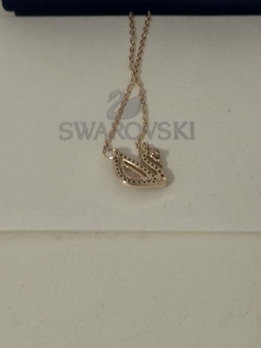 Lant Swarovski model lebada