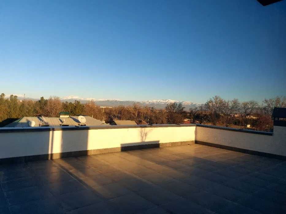 Продается шикарный дом - белая вилла в престижном районе