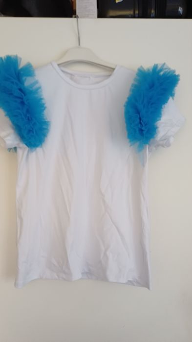 Ефектна блузк за момиче