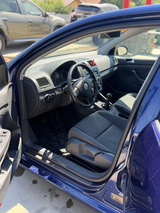 VOLKSWAGEN Golf 2005 — imagine 4