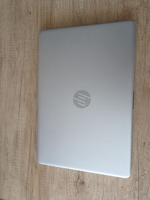 Vând Laptop HP in stare ca  și nou