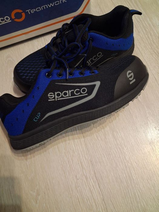 Женски работни обувки sparko 39 номер.