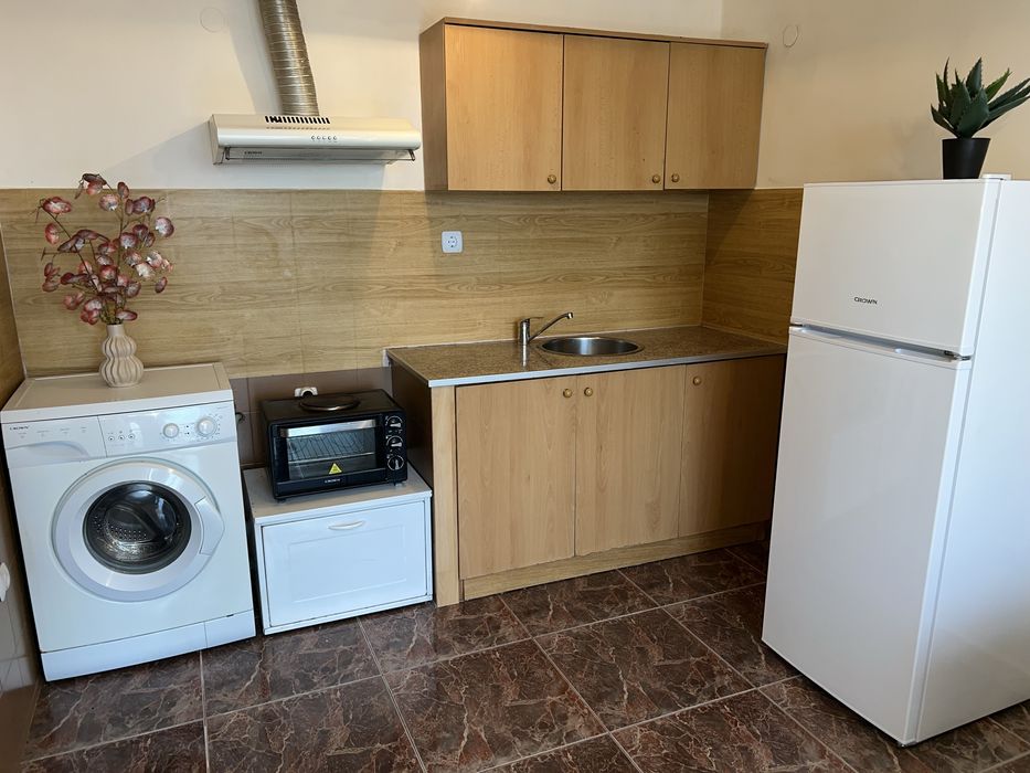 Дава се под наем Двустаен апартамент в София, Зона Б-18 - 50 кв.м за 428.91 € - Снимка #1