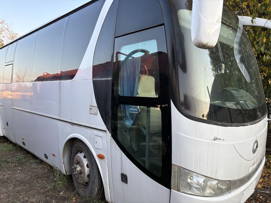 Autocar Yutong 37 loc motor cumins !!