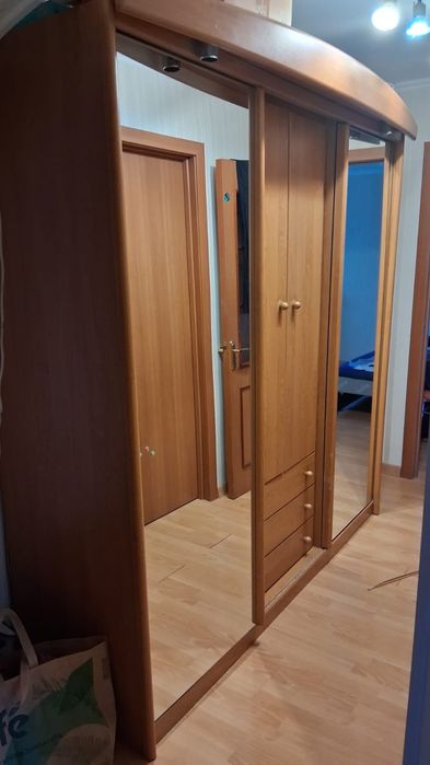 Продам шкаф-купе!