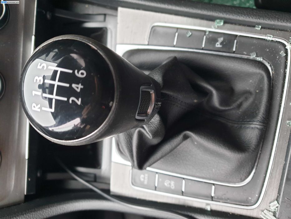 Nuca cu Manson in 6 Trepte de la Schimbator Trepte Viteze Volkswagen Golf 7 2.0 TDI CRBC 2013 - 2017 [K9918]