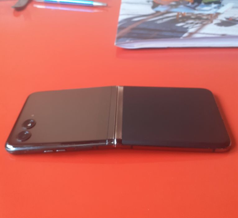 Motorola RAZR 40 ULTRA