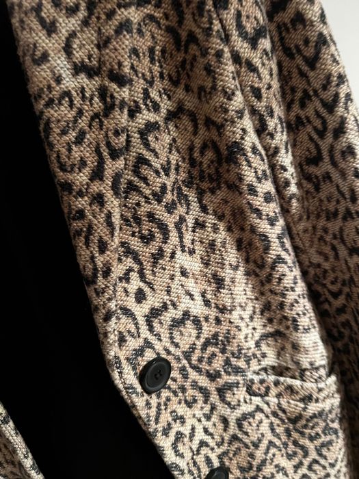 Палто и яке на гес