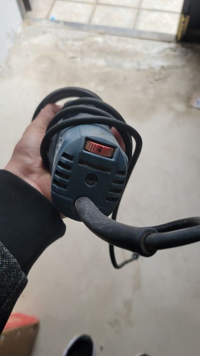 Болгарка шлифмашина BOSH