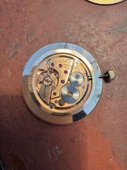 Ceas Omega Aur masiv 9k