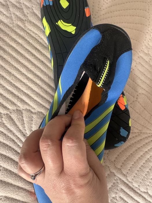 Продам аквашузы р41