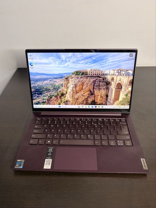 Laptop Lenovo YOGA Slim 7 14ITL05 / 16GB RAM / 512GB SSD / i7