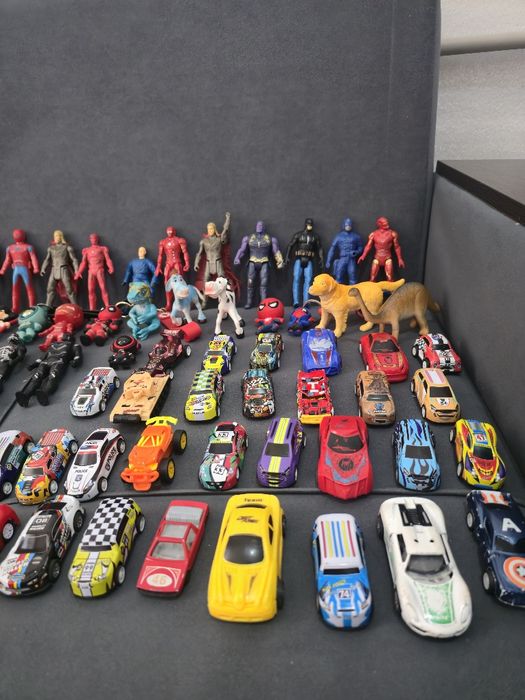 Детские игрушки .