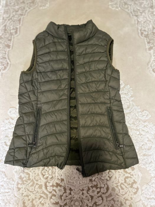 Blugi , blănițe nepurtate