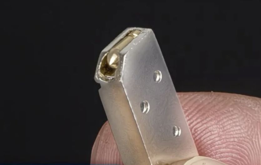 Брелок Colt 1911 (металл)