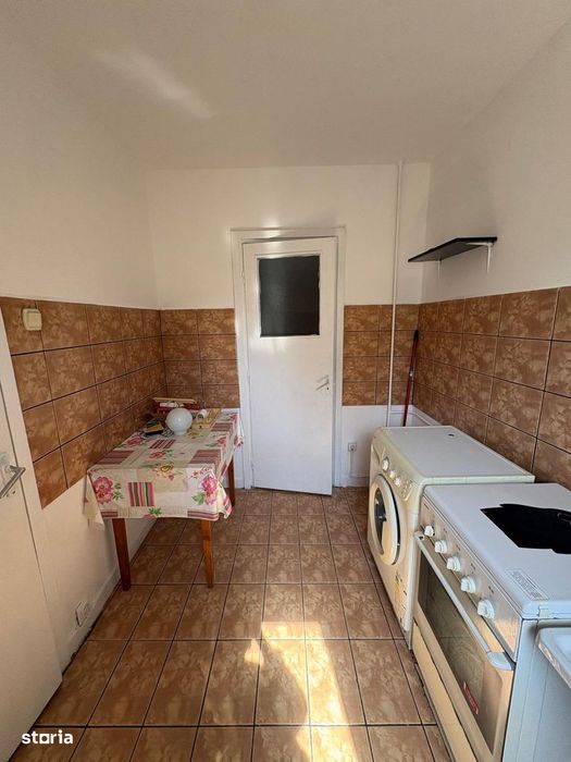 2 cam sd 50 mp zona podu ros modelul cu 3 debarale et 3/4 81.000 eur