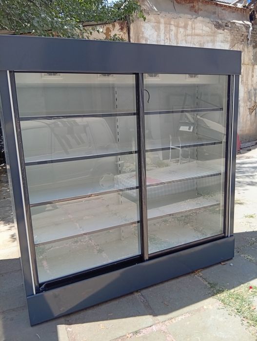Витрина холодильник