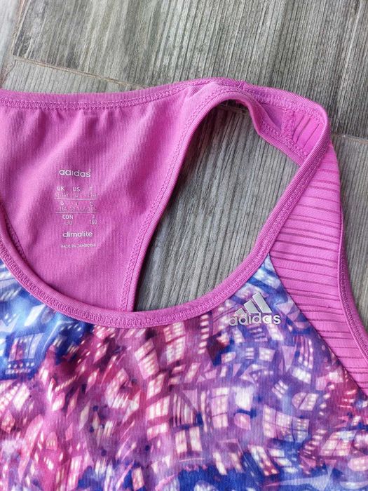 продам майку для спорта adidas