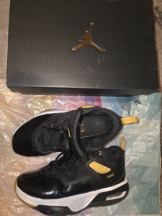 Nike Jordan marimea 36.5