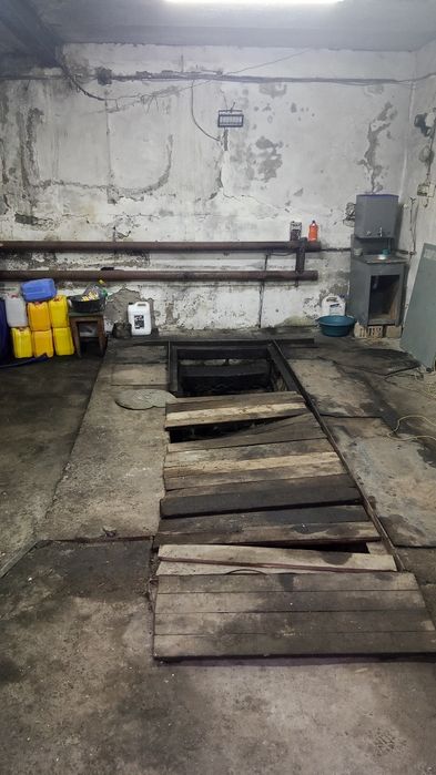 Продам гараж рядом рынок