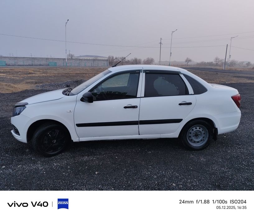 Автомобиль Granta FL 2019