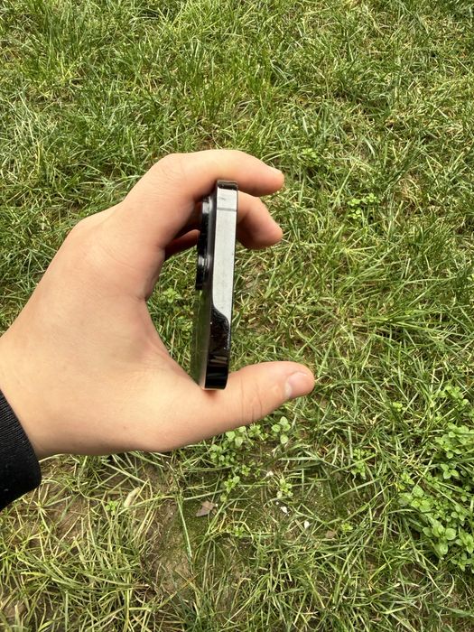 Iphone 14 pro max qora